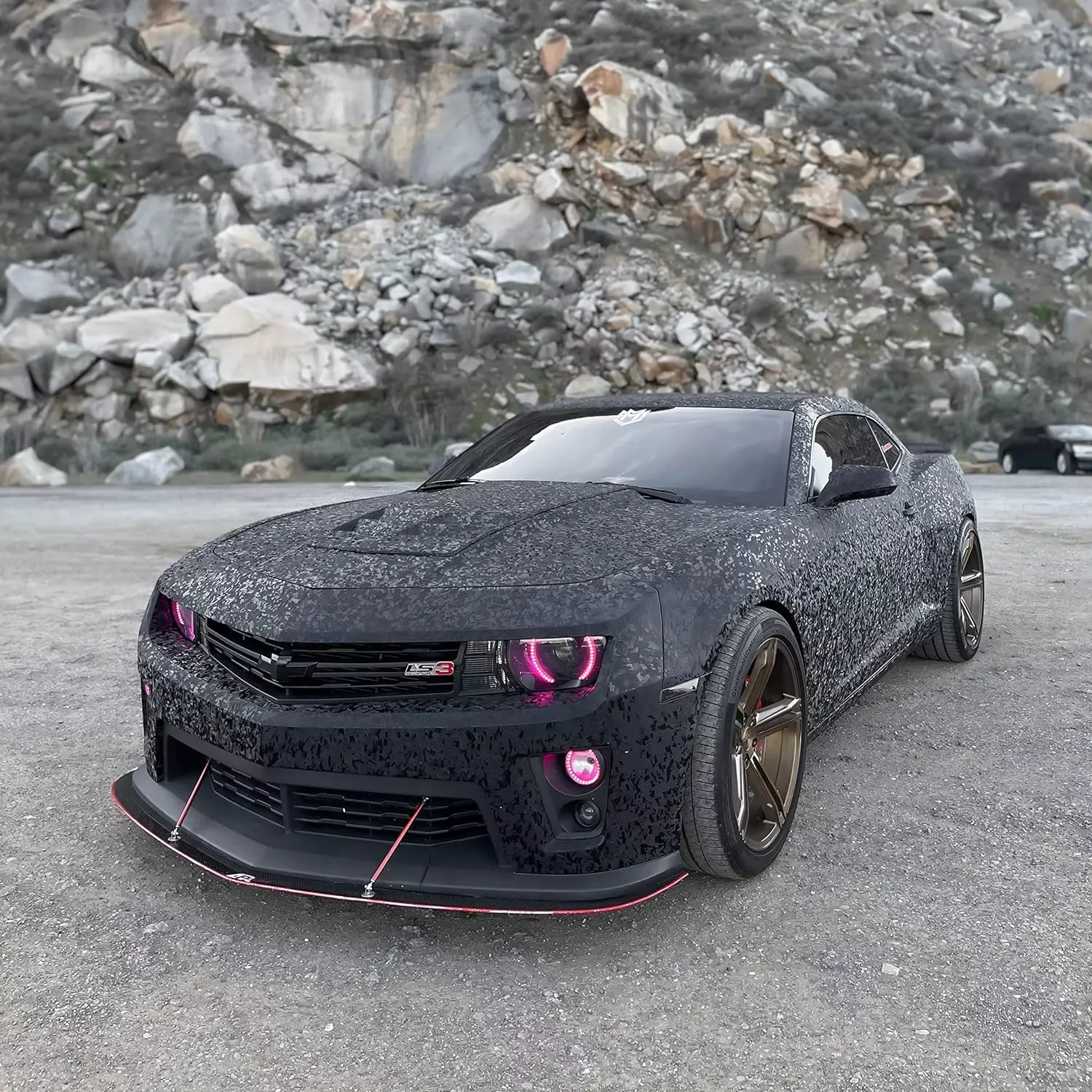 Forged Carbon Vinyl Wrap Roll - Image 2