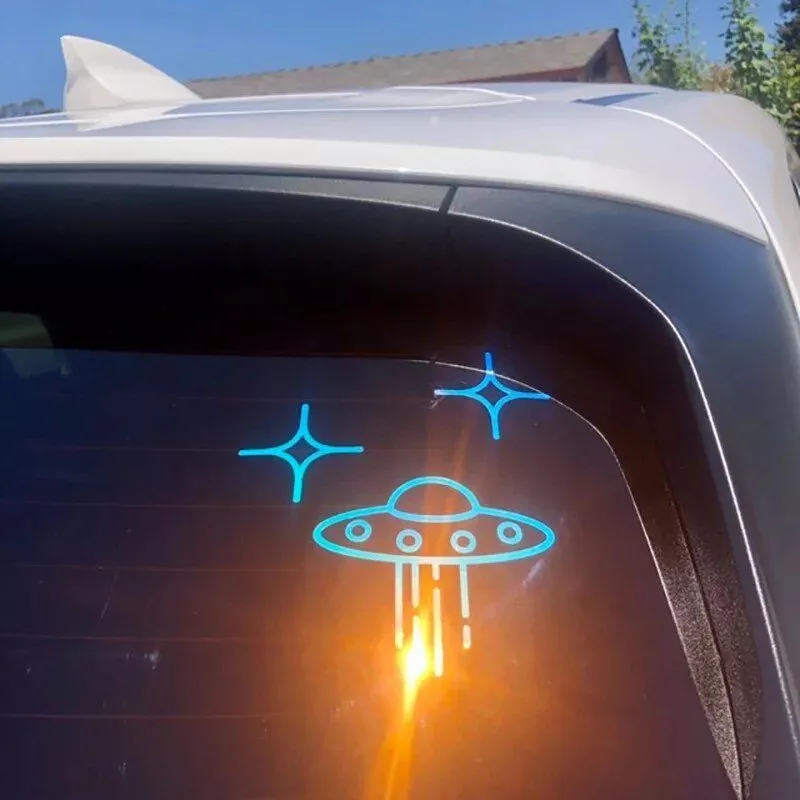 Alien Encounter Vinyl Car Decal - Image 6